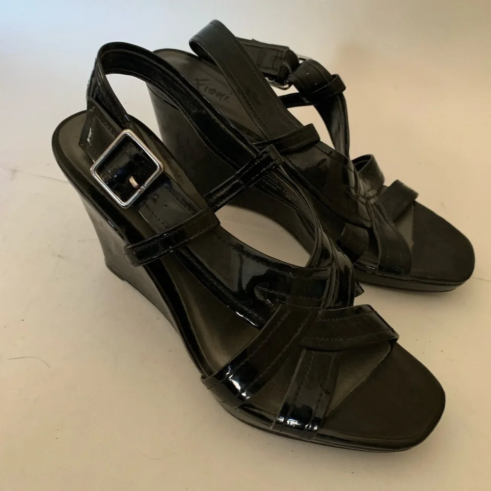 Fioni black strappy wedge shoes heels